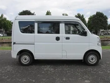 Nissan Nv100 2022 photo 3