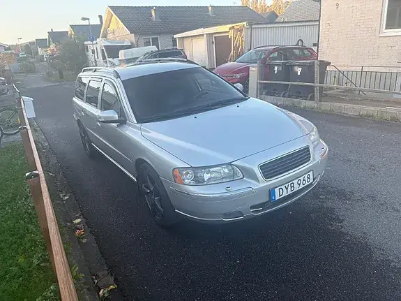 Volvo V70 2007 photo 2