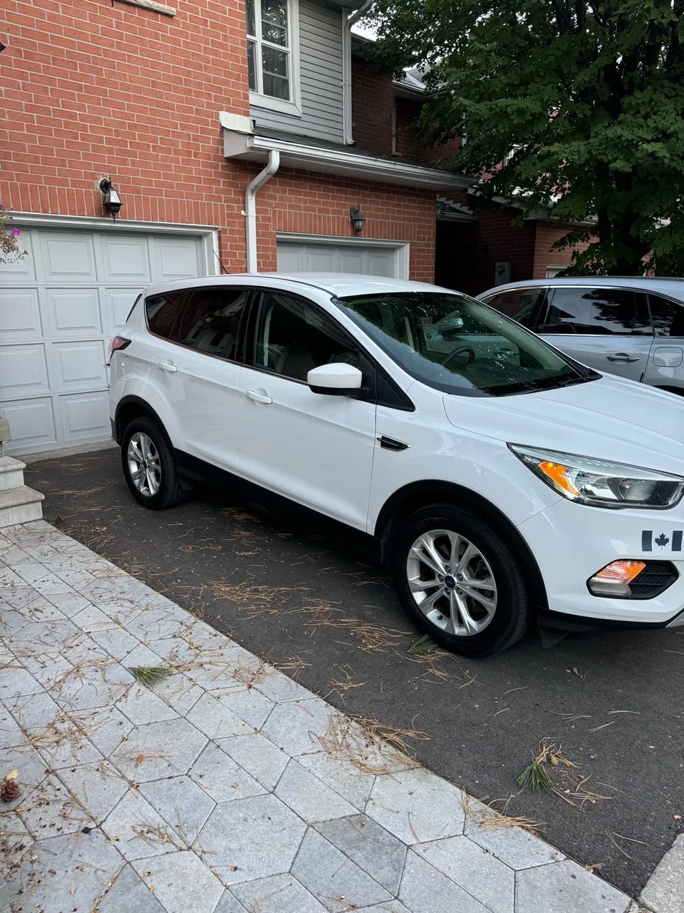 Ford Escape 2017 photo 2