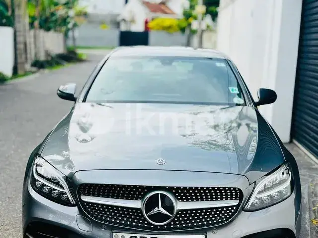 Mercedes-Benz C200 2019 photo 3