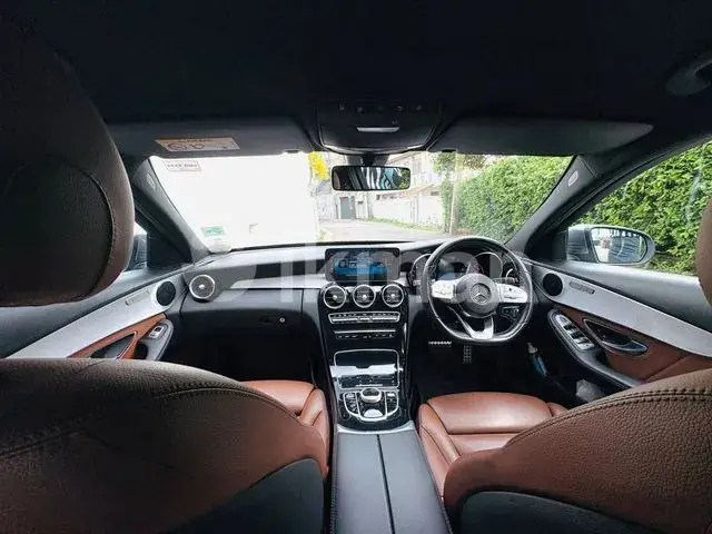 Mercedes-Benz C200 2019 photo 5
