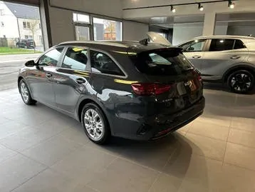 Kia Ceed 2024 photo 3