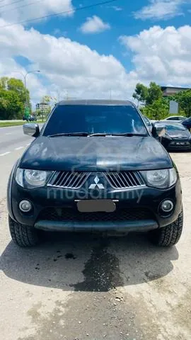 Mitsubishi Triton