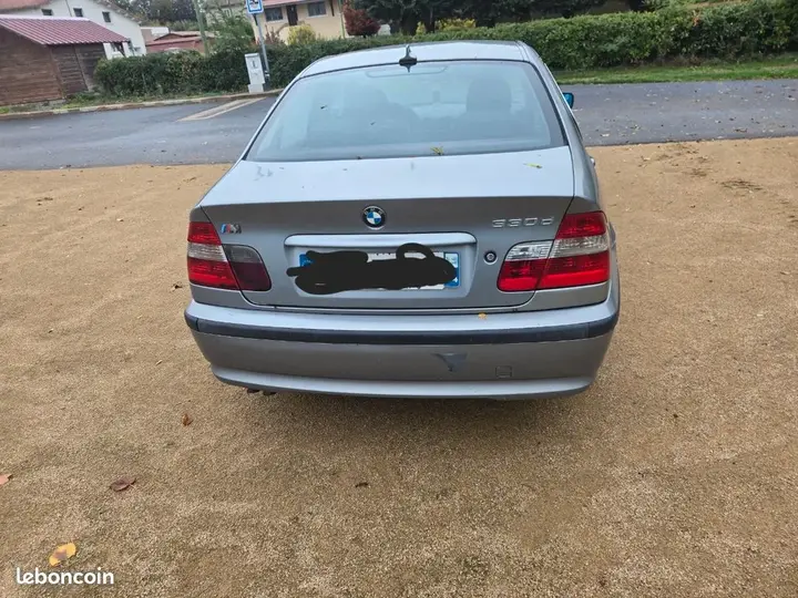 BMW Série 3 2003 photo 2