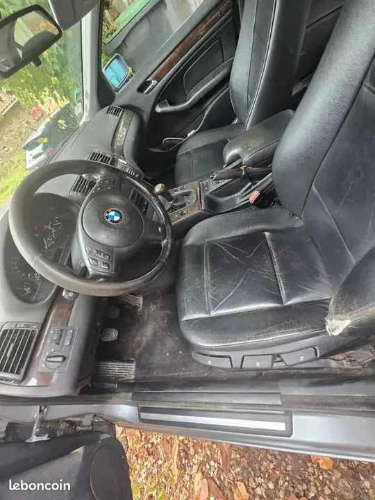 BMW Série 3 2003 photo 3