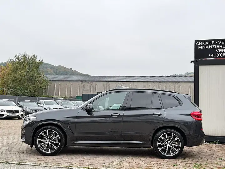 BMW X3 2018 photo 2