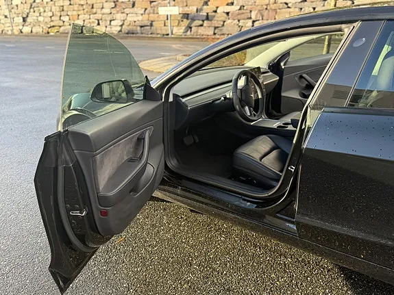 Tesla Model 3 2021 photo 3