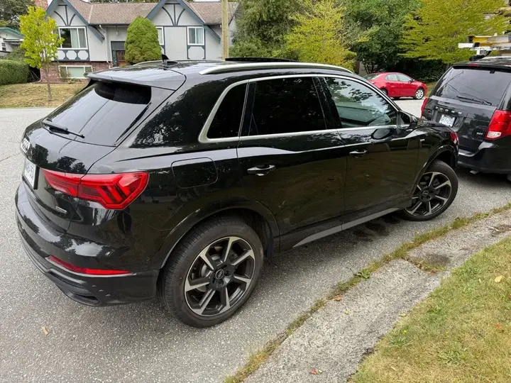 Audi Q3 2021 photo 5