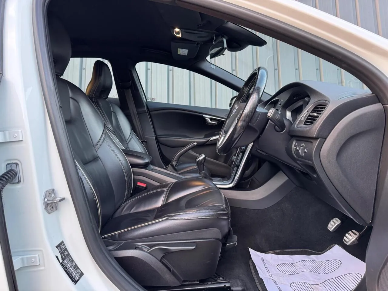 Volvo V40 2014 photo 2