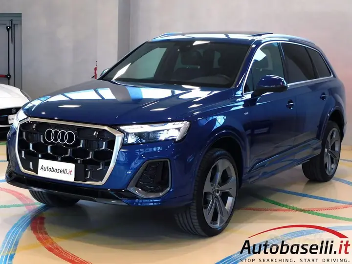 Audi Q7 2025 photo 2