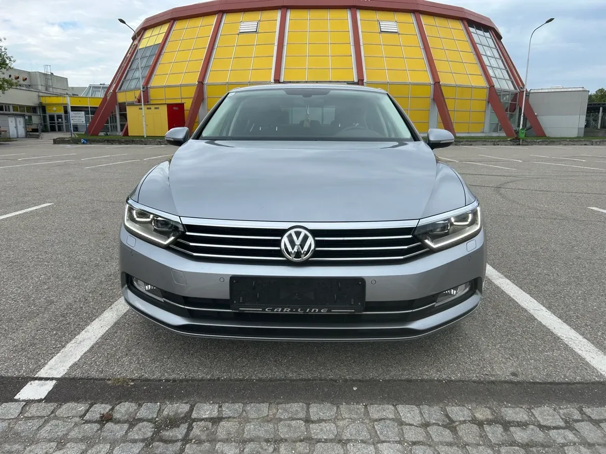 Volkswagen Passat 2018 photo 2
