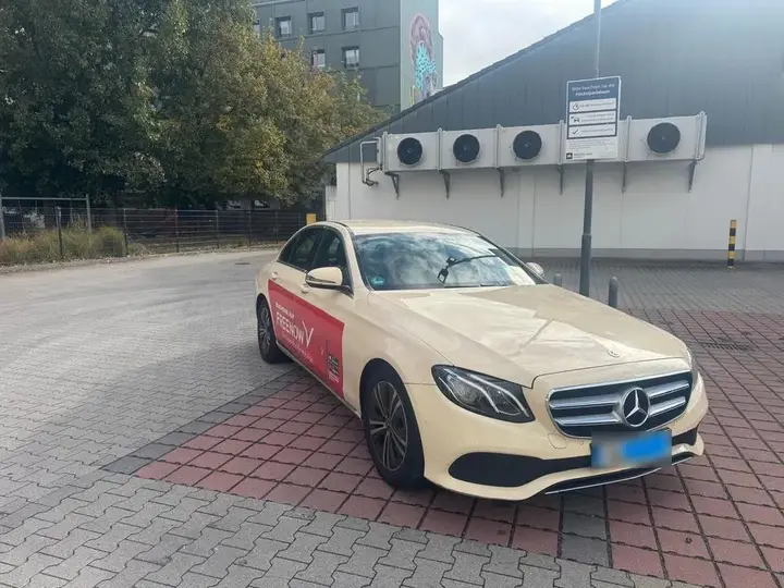 Mercedes-Benz E 200 D