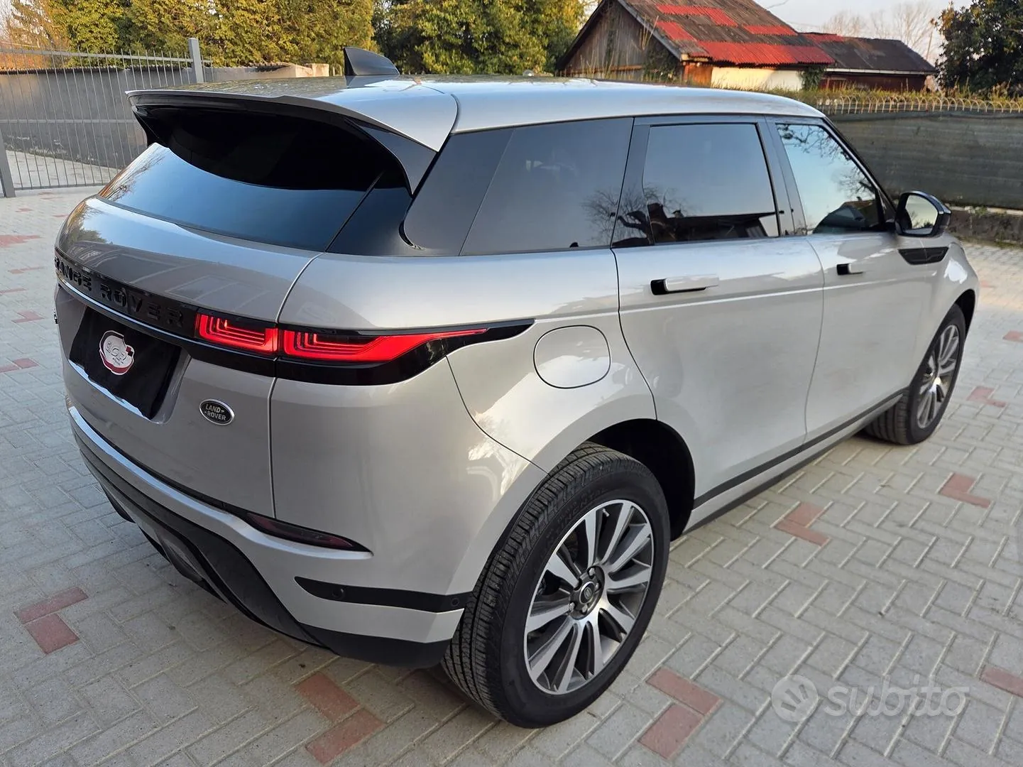 Land Rover Range Rover Evoque 2021 photo 3