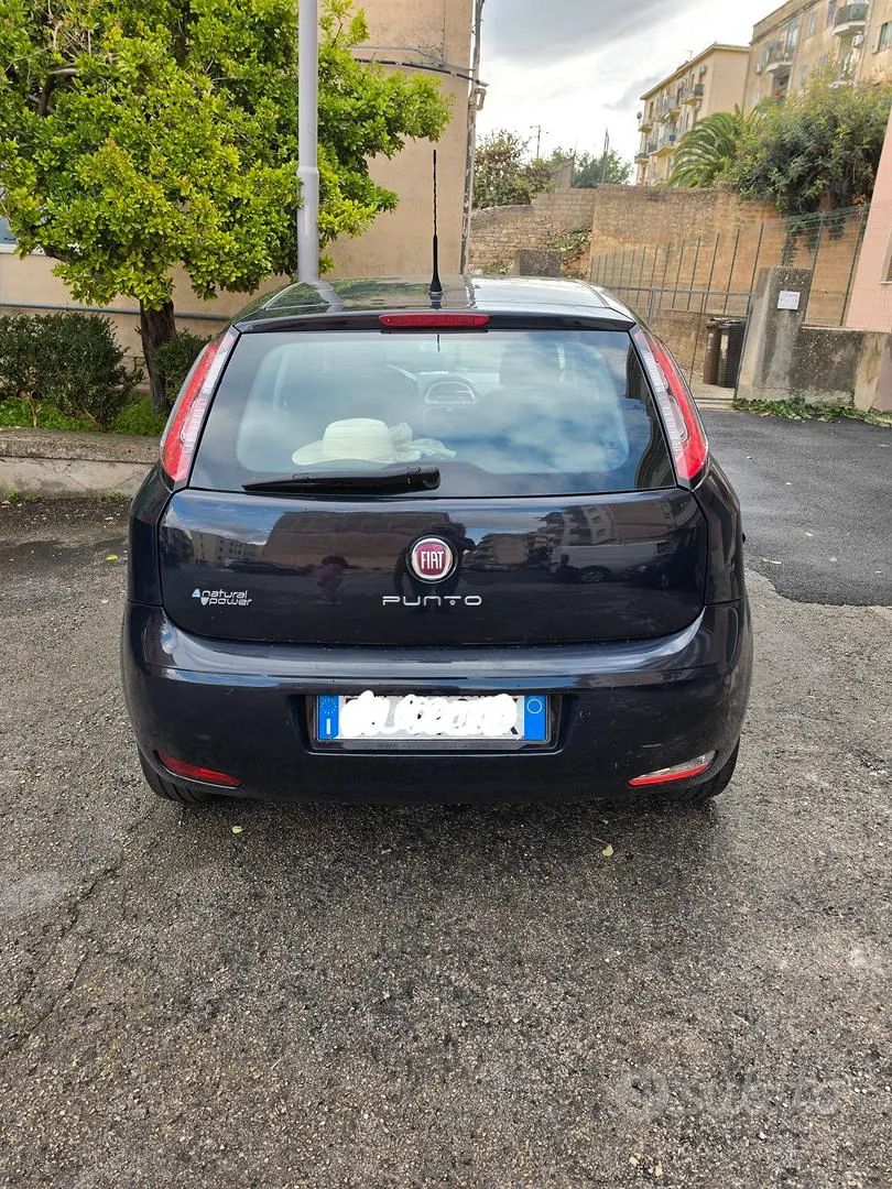 Fiat Punto 2012 photo 2