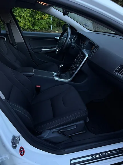 Volvo V60 2017 photo 4