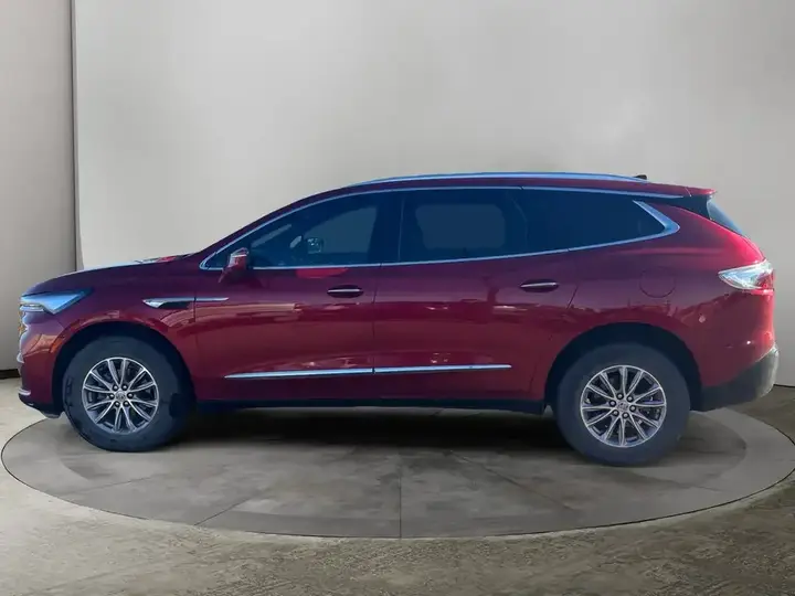 Buick Enclave 2024 photo 2