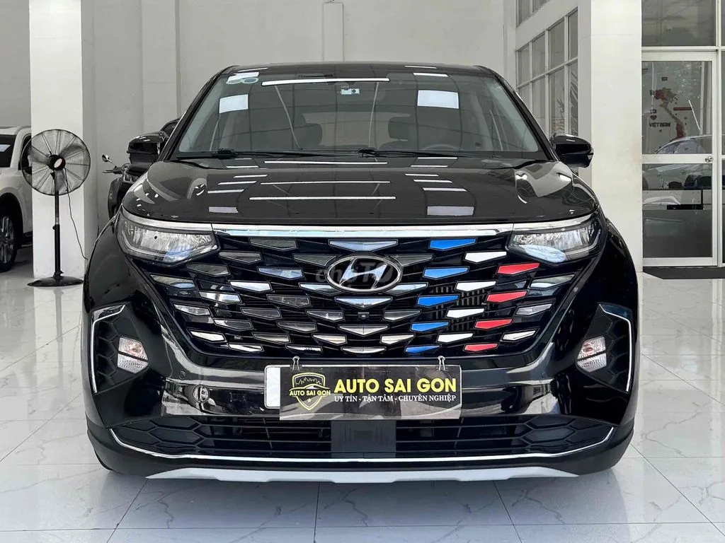 Hyundai Custin