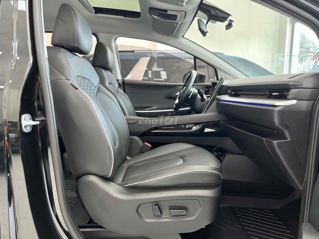 Hyundai Custin 2024 photo 4