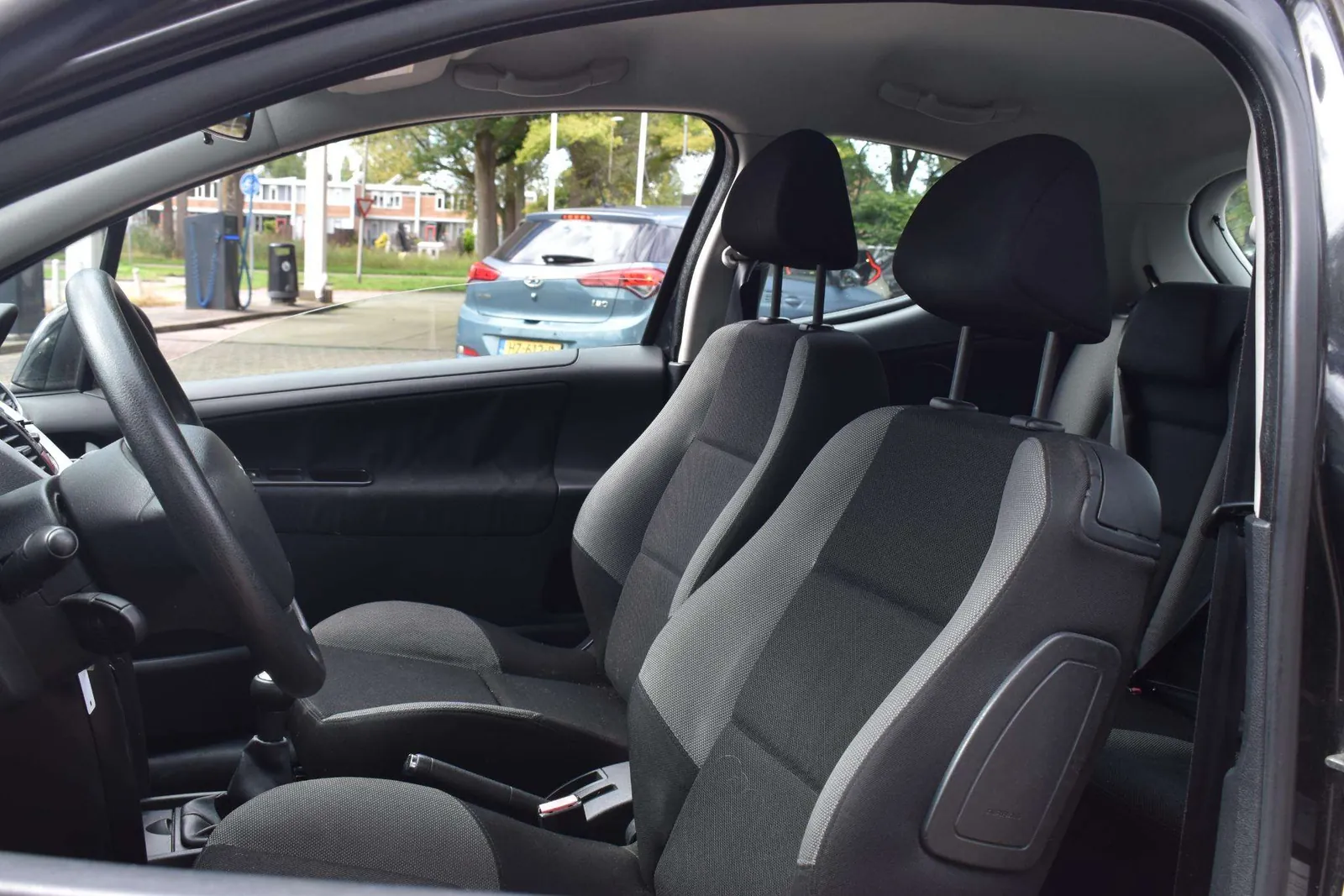 Peugeot 207 2008 photo 5