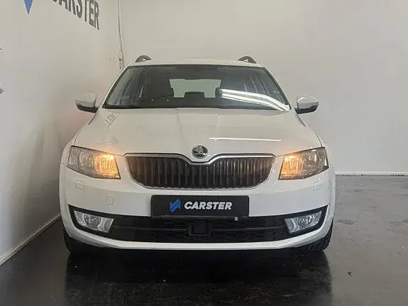 Skoda Octavia 2017 photo 2