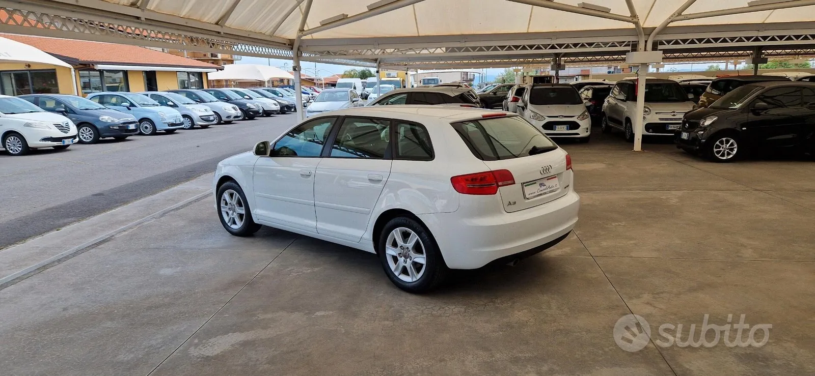 Audi A3 2010 photo 2