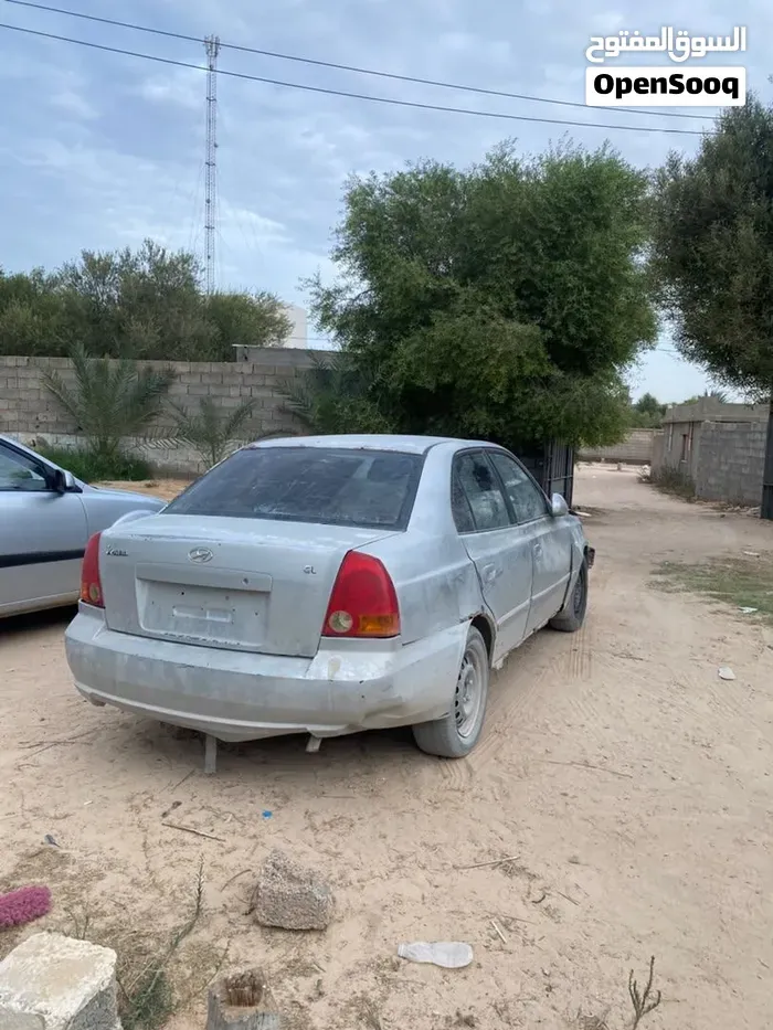 Hyundai Verna 2004 photo 3