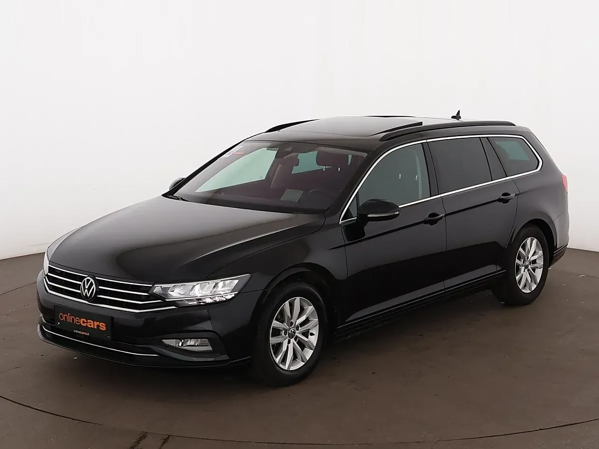 Volkswagen Passat 2022 photo 2