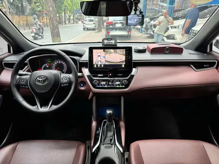Toyota Corolla Cross 2024 photo 5