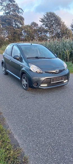 Toyota Aygo 2012 photo 2