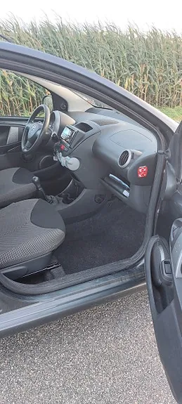 Toyota Aygo 2012 photo 5