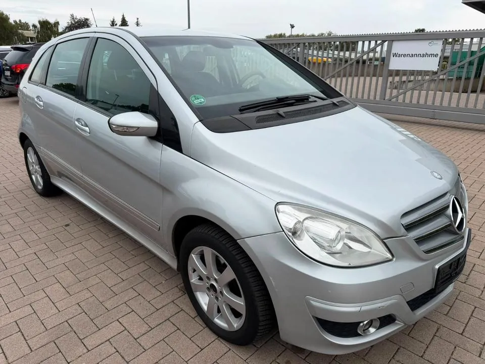 Mercedes-Benz B170