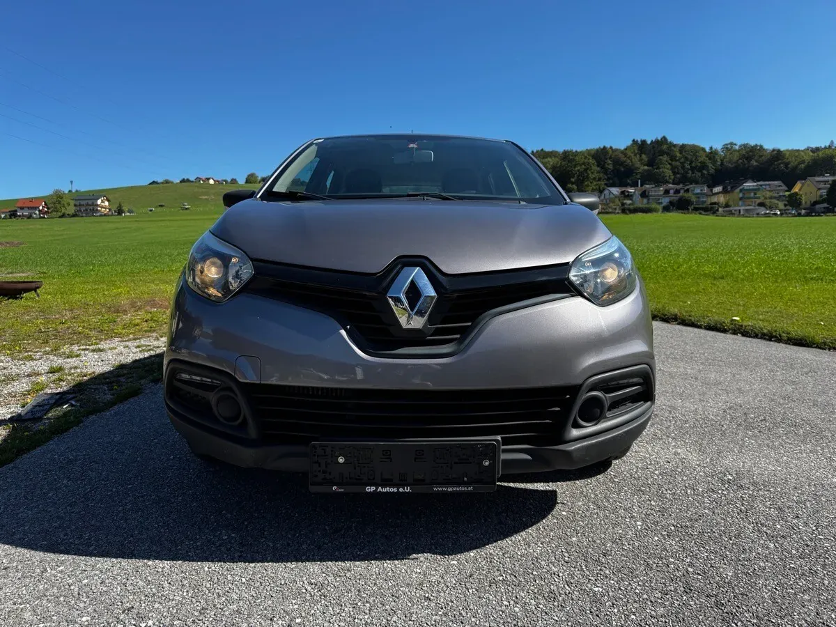 Renault Captur 2017 photo 2