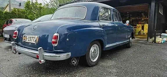 Mercedes-Benz 190