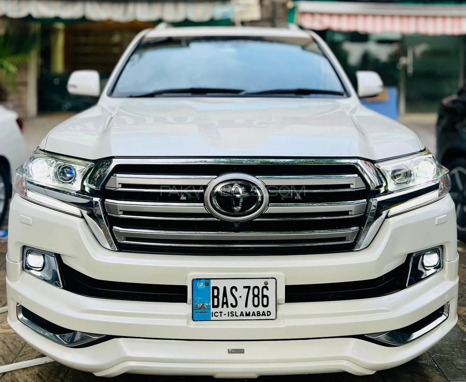 Toyota Land Cruiser