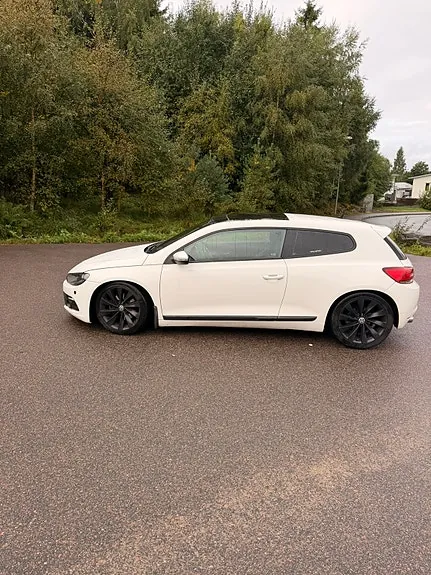 Volkswagen Scirocco 2009 photo 2