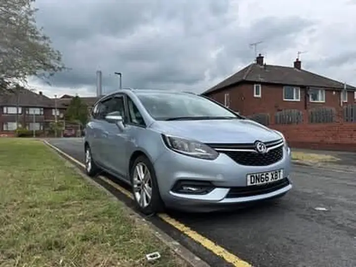 Vauxhall Zafira 2016 photo 2