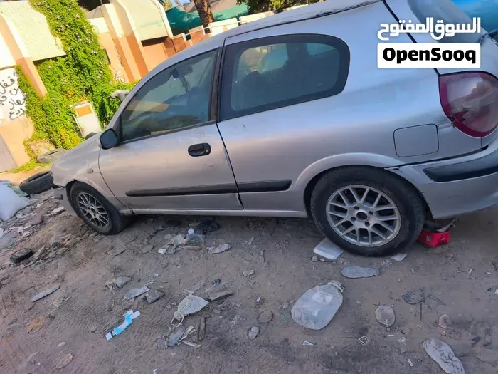 Nissan Almera 2004 photo 2