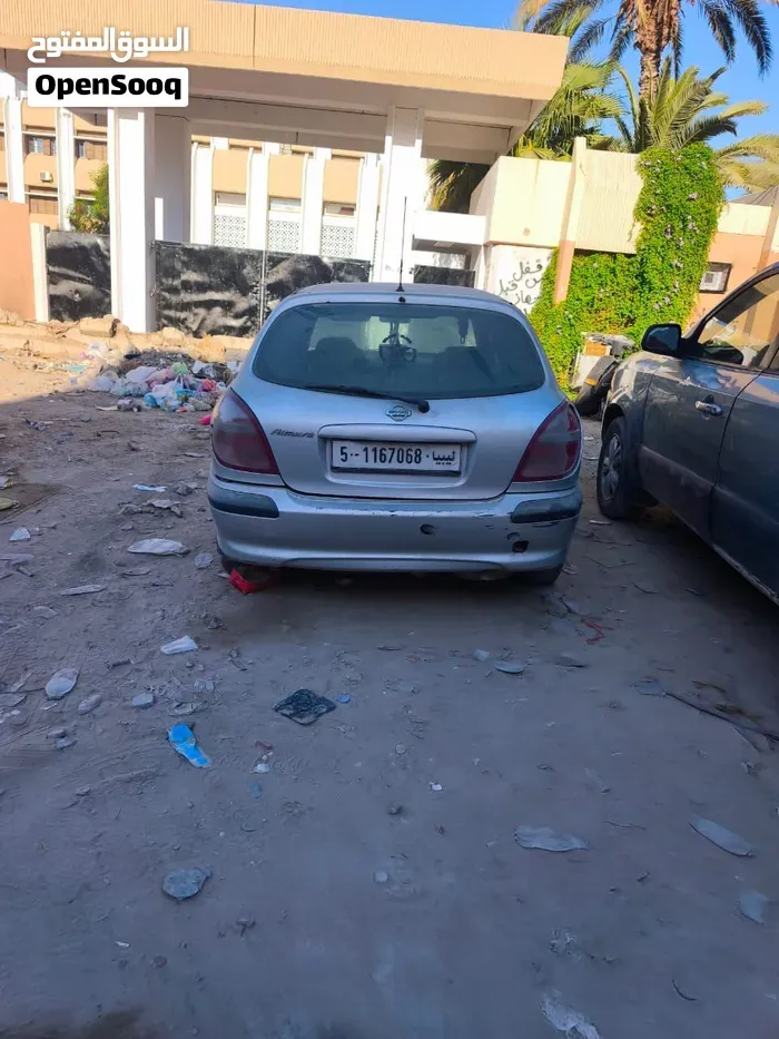 Nissan Almera