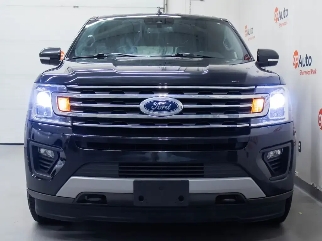 Ford Expedition 2021 photo 2