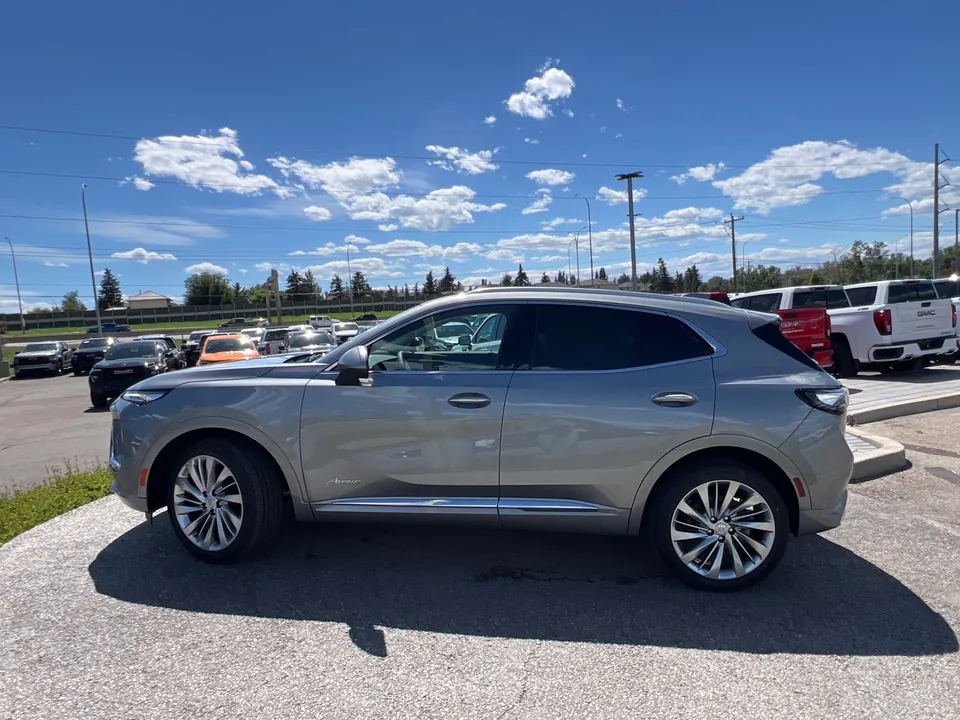 Buick Envision 2026 photo 2