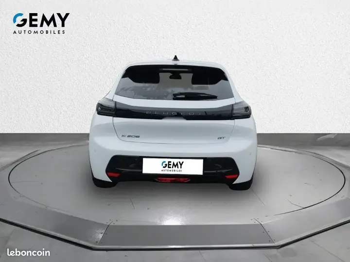 Peugeot 208 2026 photo 5