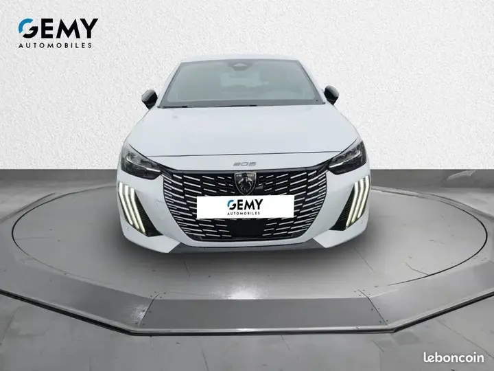 Peugeot 208 2026 photo 2