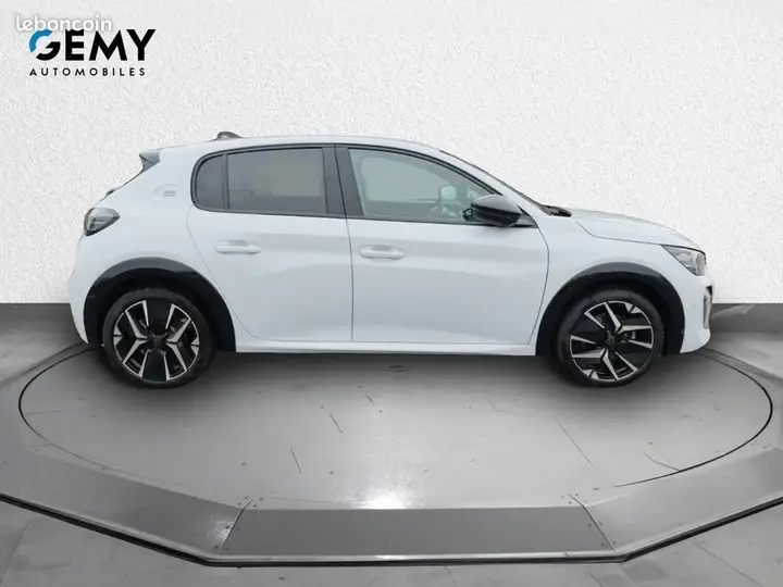 Peugeot 208 2026 photo 4