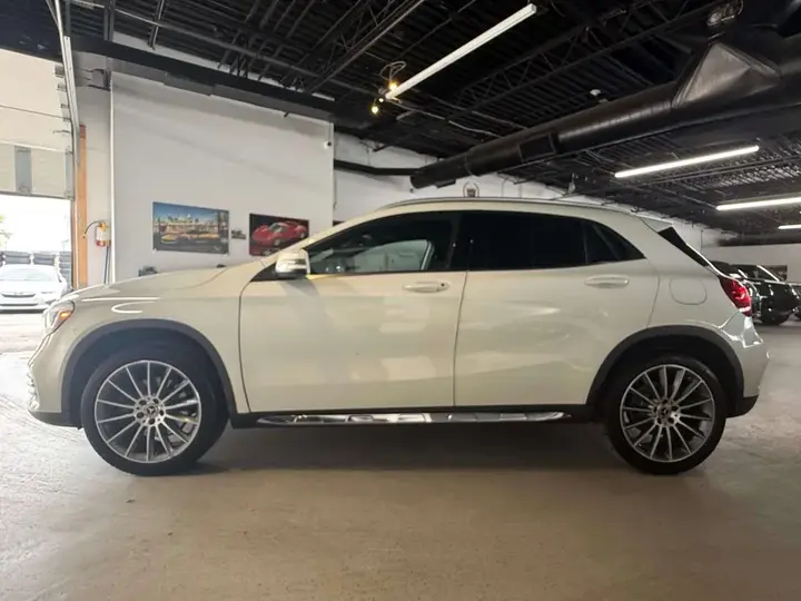 Mercedes-Benz Gla 2018 photo 3