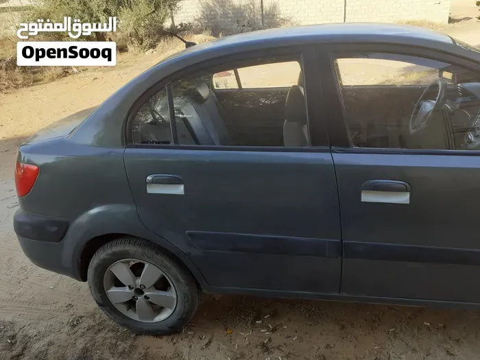 Kia Rio 2008 photo 4