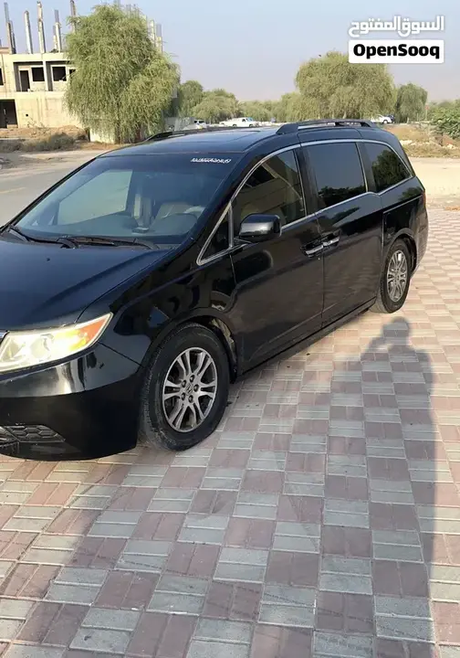 Honda Odyssey 2014 photo 2