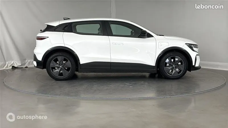 Renault Megane 2024 photo 4