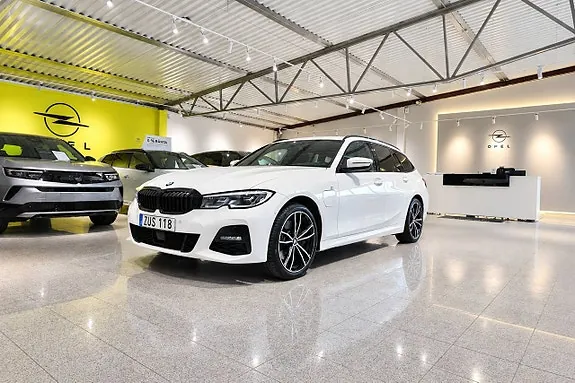 BMW 330E