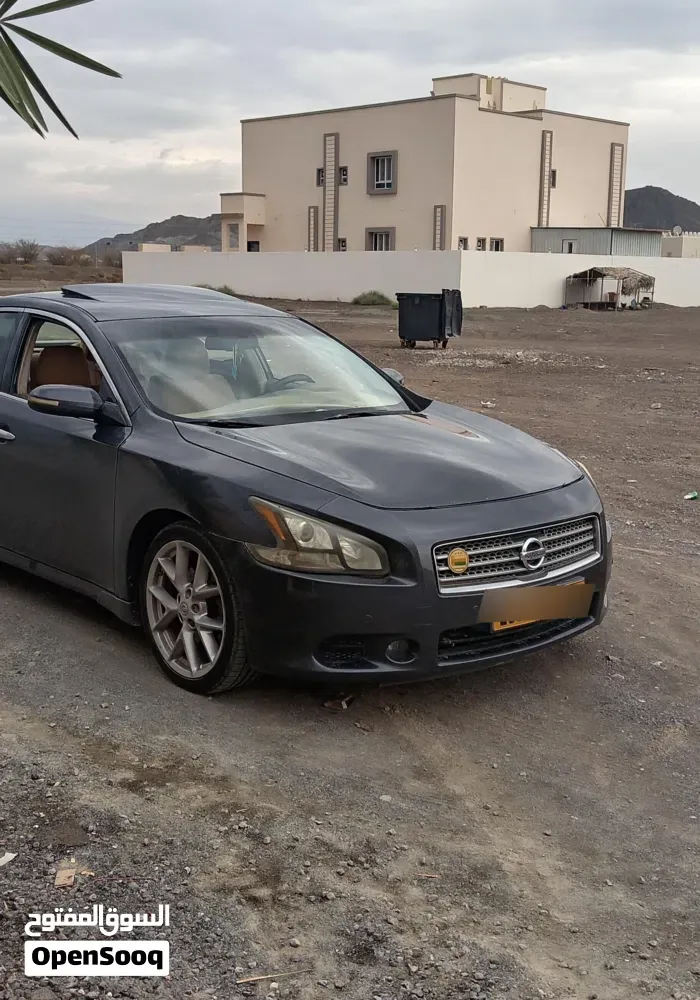 Nissan Maxima