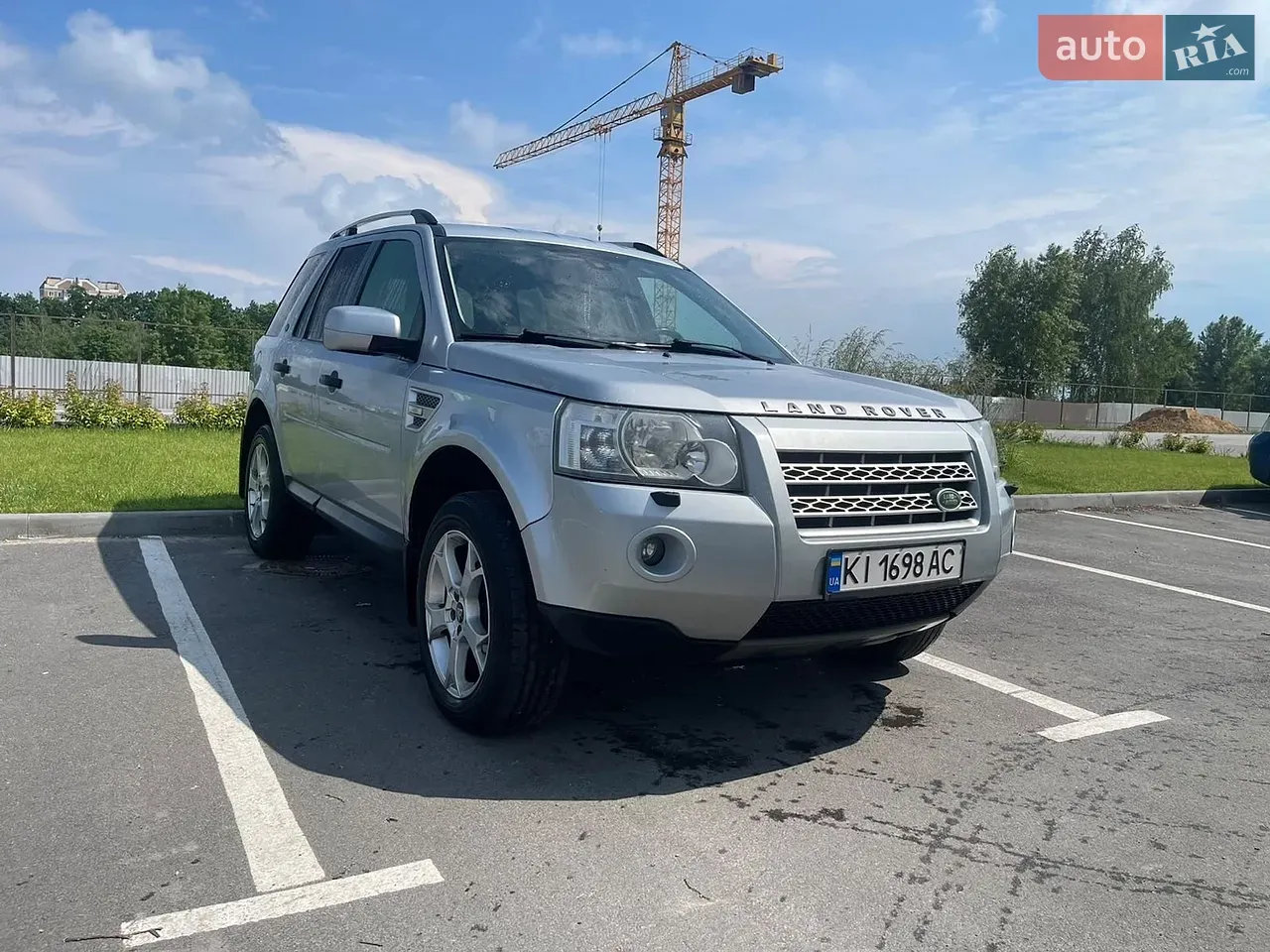 Land Rover Freelander 2010 photo 2